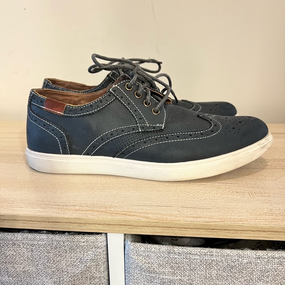 Steve Madden m-ruffed men’s shoe/sneaker combo